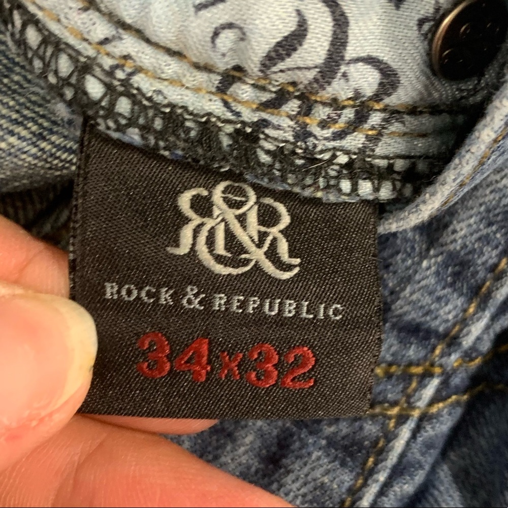 Rock & Republic Distressed Neil Jeans - Picture 5 of 6